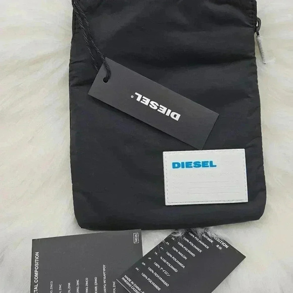 2 Diesel Black Discover Me Messenger Bag - Picture 11 of 12